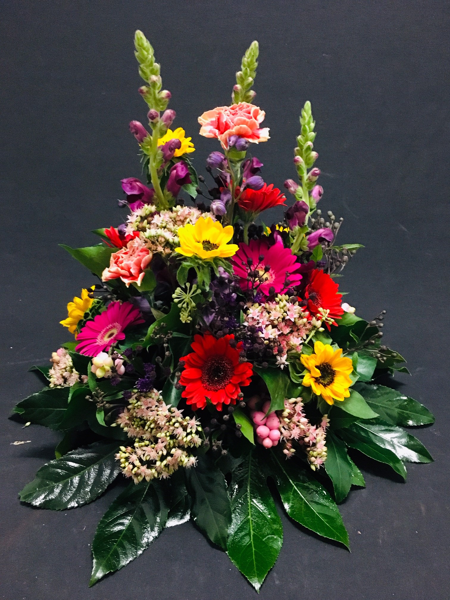 Rouw Millefleur met diverse kleuren bloemen